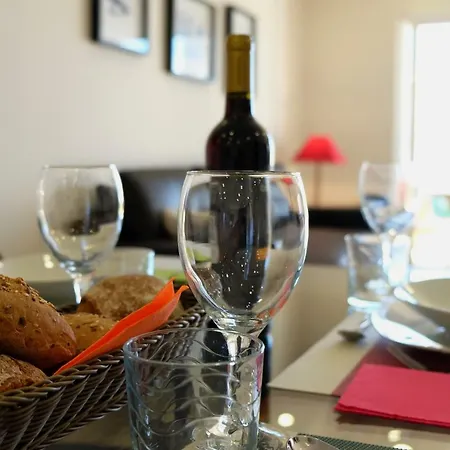 Between Golf And Lejlighed *